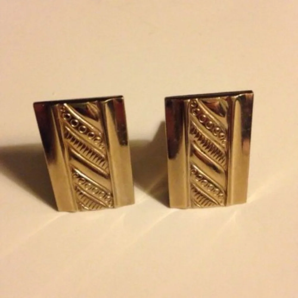 N/A vintage gold